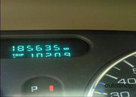 2001 Oldsmobile Aurora z USA, uszkodzony, nr VIN 1G3GR64H714107872